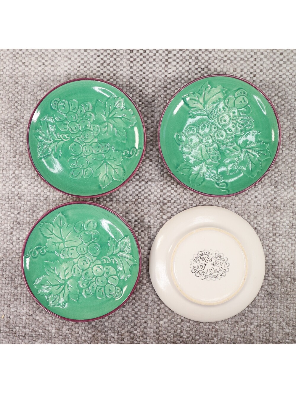 Fioriware Jardinware Green Grape Dinner Plates Set of 4 Zanesville Ohio Pottery